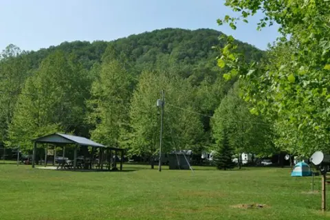 Smoky Mountain Meadows Campground