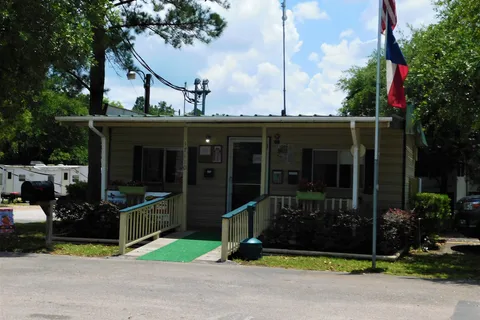 Woodland Lakes RV Park