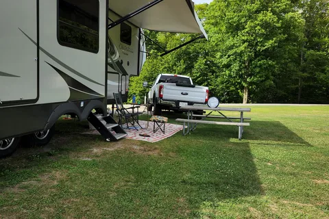 Darien Lakes State Park