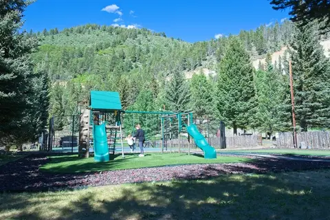 Road Runner RV Resort
