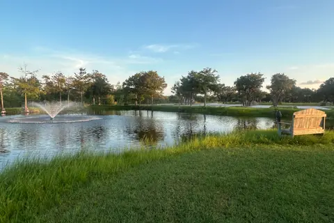 Alluring Oaks RV Park
