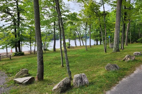 Six Mile Lake Provincial Park