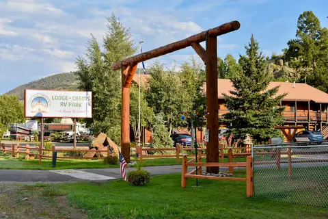 Ute Bluff Lodge
