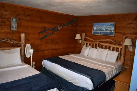 Ute Bluff Lodge