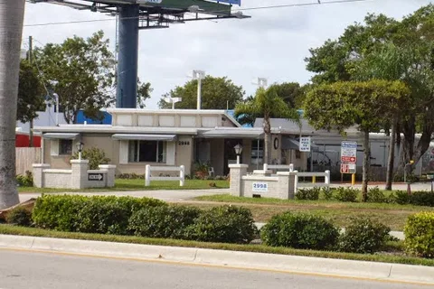 Del Raton RV Park