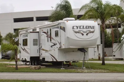 Del Raton RV Park