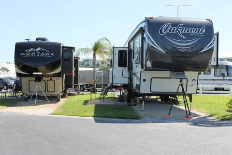 Del Raton RV Park