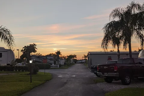 Del Raton RV Park