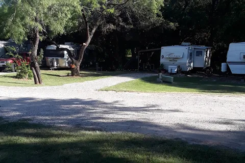 Thorp Spring RV Park