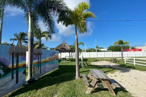 Leos Campground RV Park