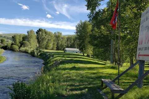 Bernie and Sharon's Riverfront RV Park
