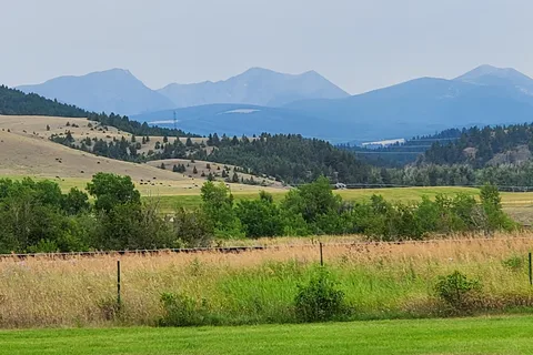 Bernie and Sharon's Riverfront RV Park