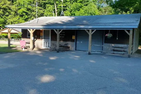 Maple Heights Campground