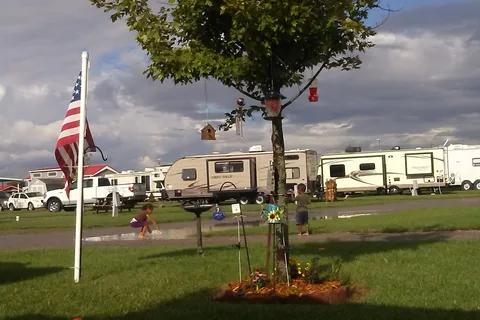 Huggy Bear Campground and RV Sales