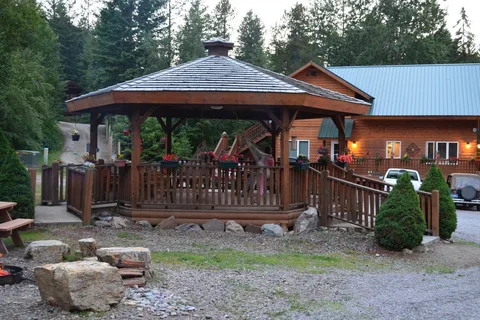 Timber Wolf Resort
