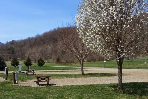Cross Creek RV Park