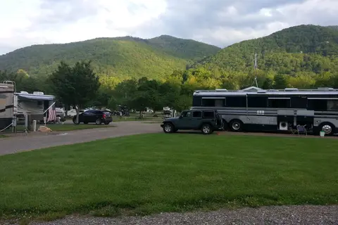 Cross Creek RV Park