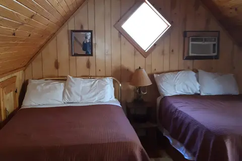 Sylamore Creek Camp