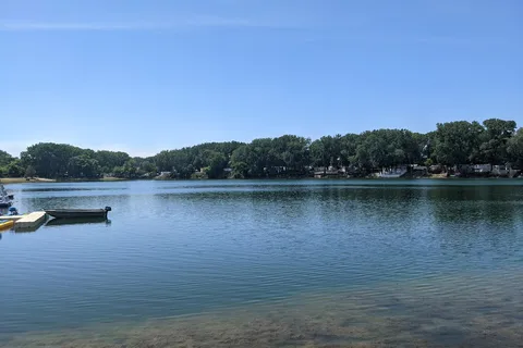Lakeshore Camp Resort