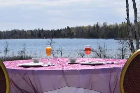 Trailhead Bar, Restaurant & Campground