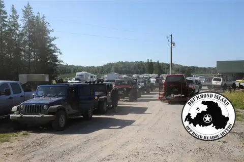 Trailhead Bar, Restaurant & Campground