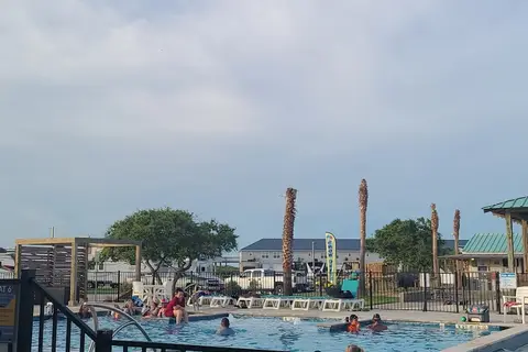 R and R RV Resort and Casitas