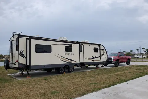 R and R RV Resort and Casitas