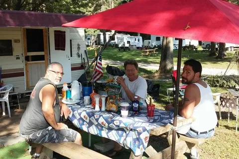 Acorn Oaks Campground