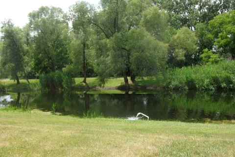 Acorn Oaks Campground