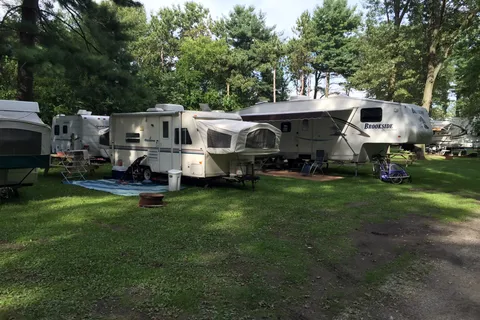 Acorn Oaks Campground