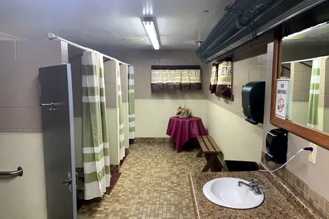 Cross Creek Camping Resort