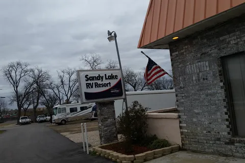 Sandy Lake MH and RV Resort