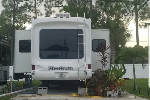 West Jupiter Camping Resort