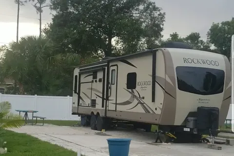 West Jupiter Camping Resort