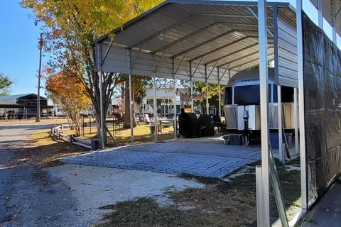 Holiday Trav-L-Park