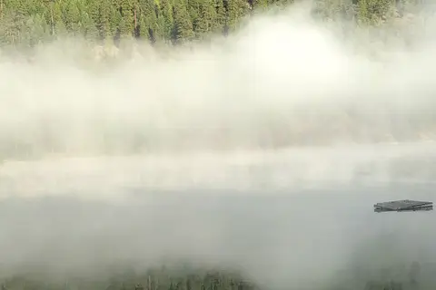 Bonaparte Lake Resort