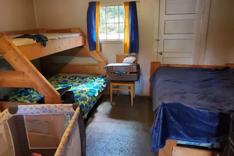Bonaparte Lake Resort