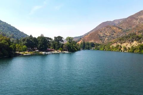 Narrows Lodge Resort