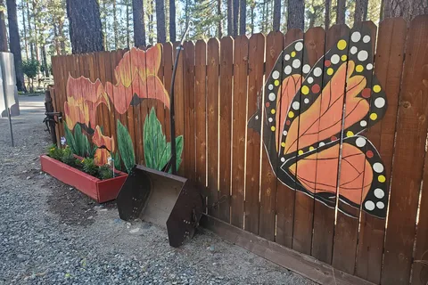 Movin' West RV Park