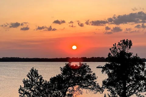 Sunset Cove - Fort Cobb State Park