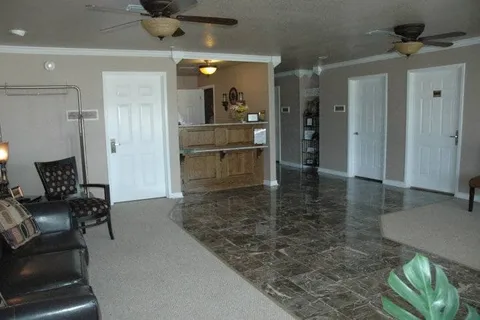 The Veranda Inn