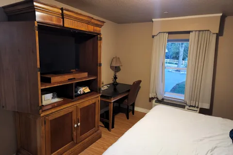 The Veranda Inn