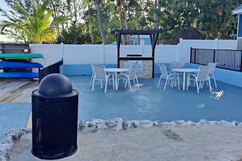Sun Outdoors Key Largo