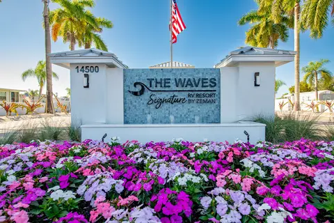 The Waves RV Resort, a Zeman Signature Resort (55+)