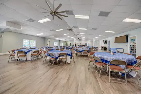 The Waves RV Resort, a Zeman Signature Resort (55+)