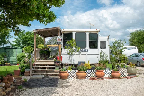 Patriot RV Park-Seguin