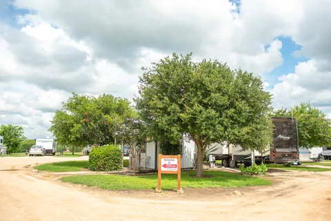 Patriot RV Park-Seguin