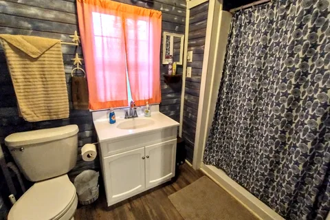 Set In Stone Cabins and RV Park