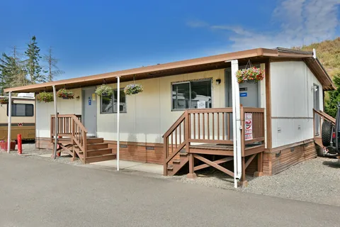 Majestic Manor RV Park