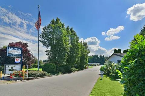 Majestic Manor RV Park